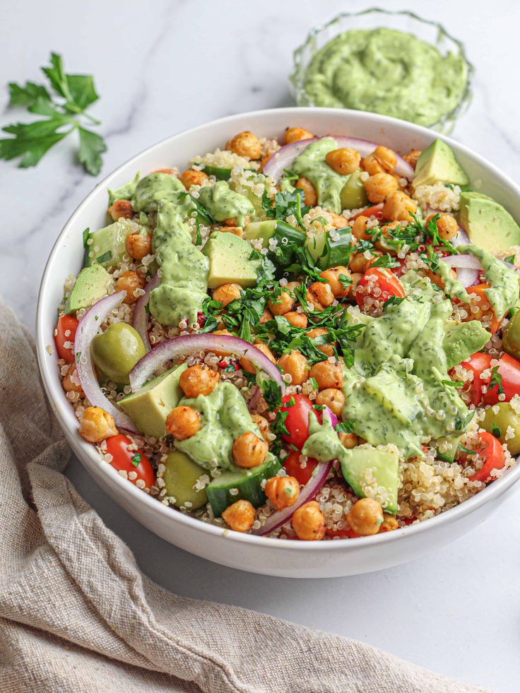 Quinoa Salad with Chickpeas and Avocado